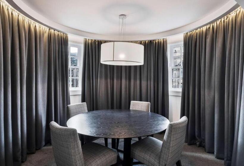 سوئیت رویال, Radisson Blu Hotel, Edinburgh City Centre