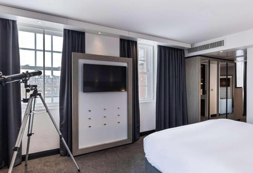 سوییت جونیور, Radisson Blu Hotel, Edinburgh City Centre
