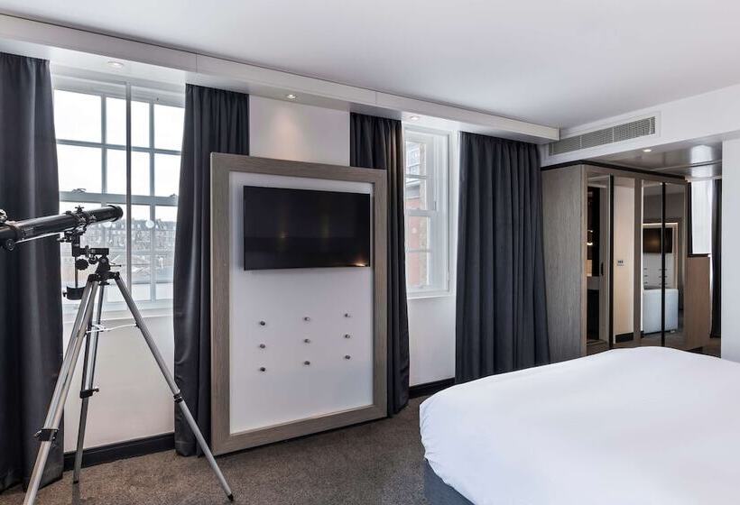سوییت جونیور, Radisson Blu Hotel, Edinburgh City Centre