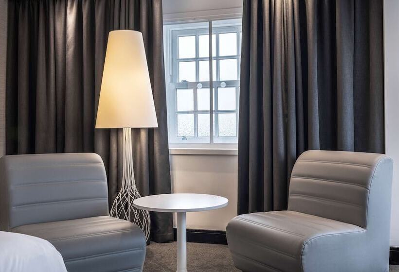 اتاق سوپریور با چشم‌انداز, Radisson Blu Hotel, Edinburgh City Centre