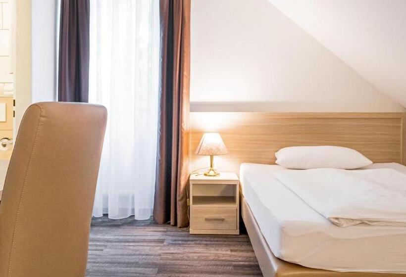 Standard Single Room, Air Hotel Wartburg