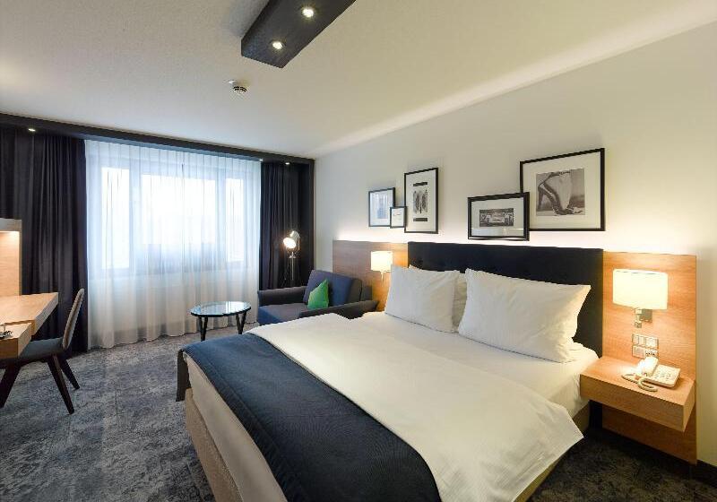 Номер Стандарт, Holiday Inn Stuttgart, An Ihg
