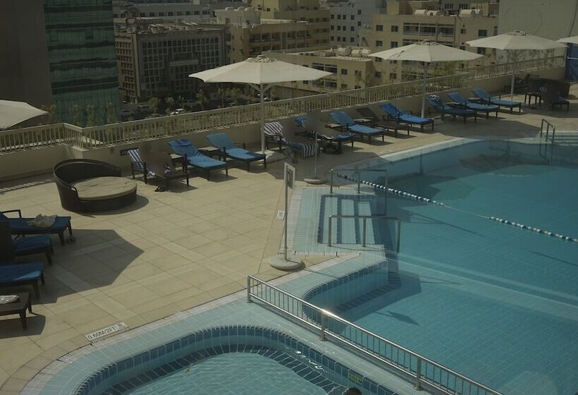 Полулюкс, Crowne Plaza Dubai Deira, An Ihg