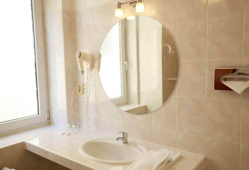 Quarto Estandar, Merkur   Czech Leading Hotels