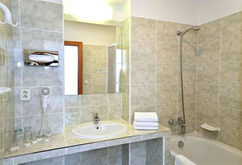 Quarto Estandar, Merkur   Czech Leading Hotels