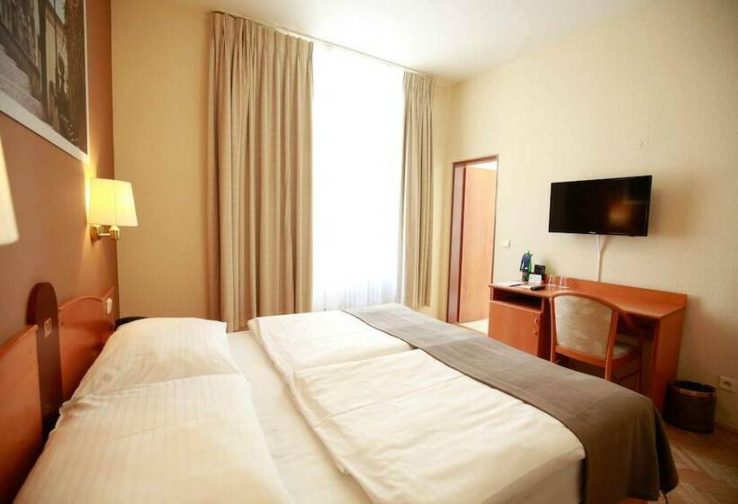 Quarto Estandar Individual, Merkur   Czech Leading Hotels