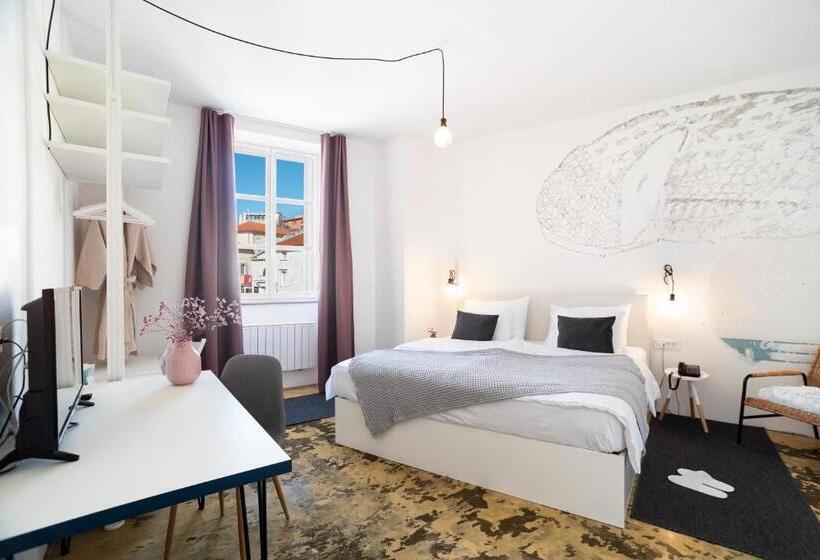 اتاق سوپریور, Art Hotel Tartini