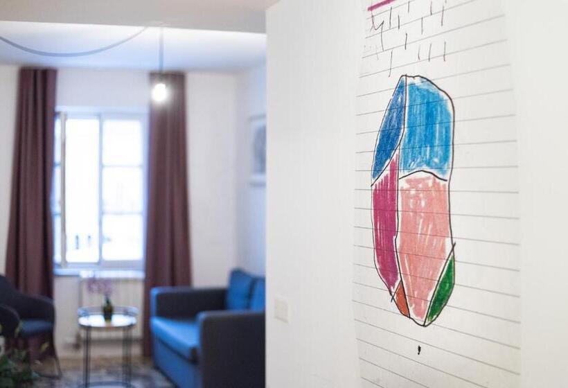 مجموعه ویستا شهر, Art Hotel Tartini