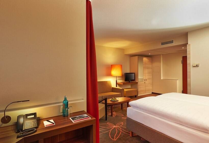 Полулюкс, H+ Hotel Hannover