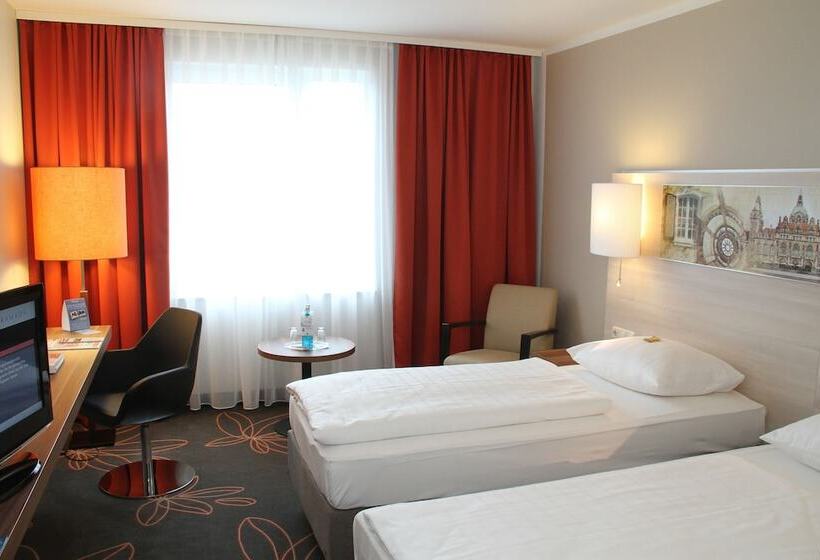 Номер Стандарт, H+ Hotel Hannover