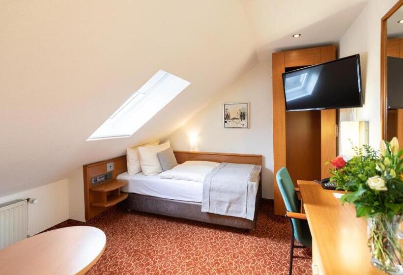 اتاق استاندارد یک نفره, Garden Bremen