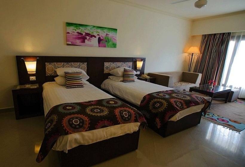 اتاق استاندارد با چشم‌انداز دریا, Lotus Bay Resort