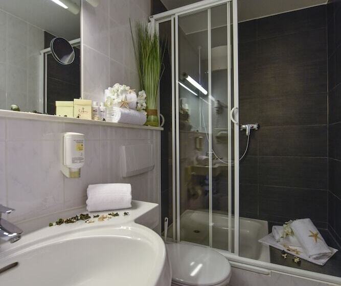 스탠다드 트리플 룸, Atrium Hotel Amadeus