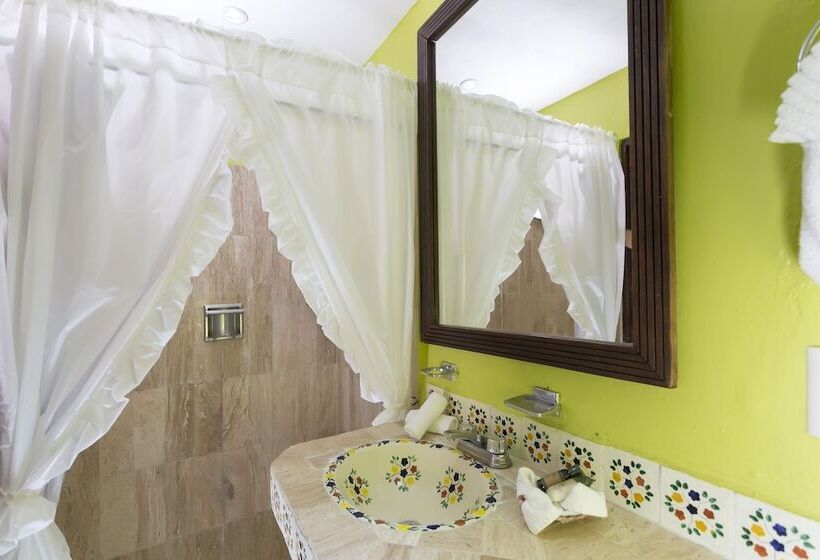 Juniorsvit, Los Arcos Suites