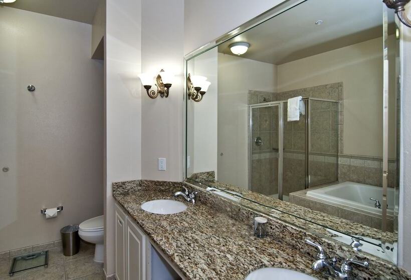 스위트, Radisson Hotel El Paso Airport