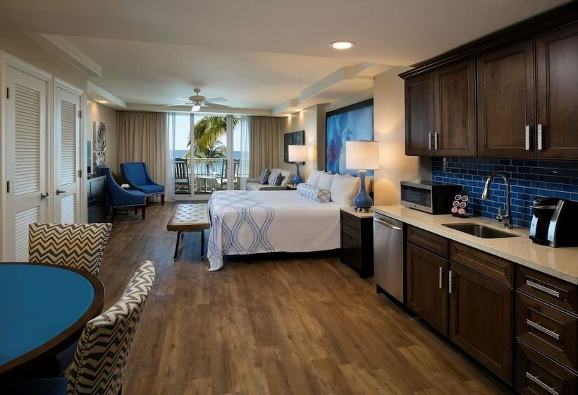 Полулюкс для Инвалидов, Lido Beach Resort  Sarasota