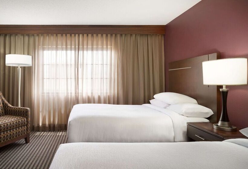 سوئیت برای معلولان, Embassy Suites Hotel Des Moines Downtown