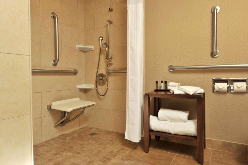 سوییت, Embassy Suites Hotel Des Moines Downtown