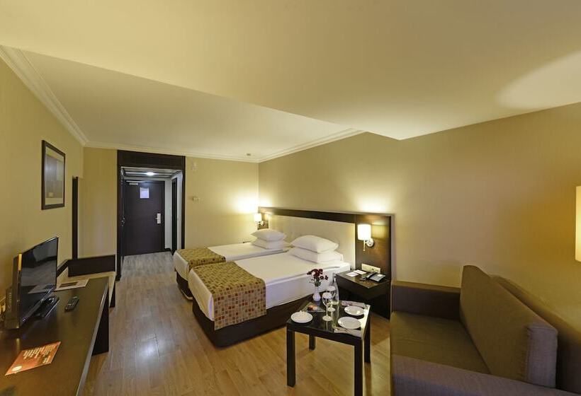 اتاق لوکس سه تخته, Eresin Hotels Topkapı