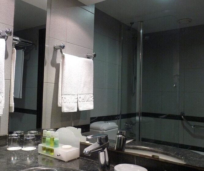 اتاق لوکس سه تخته, Eresin Hotels Topkapı
