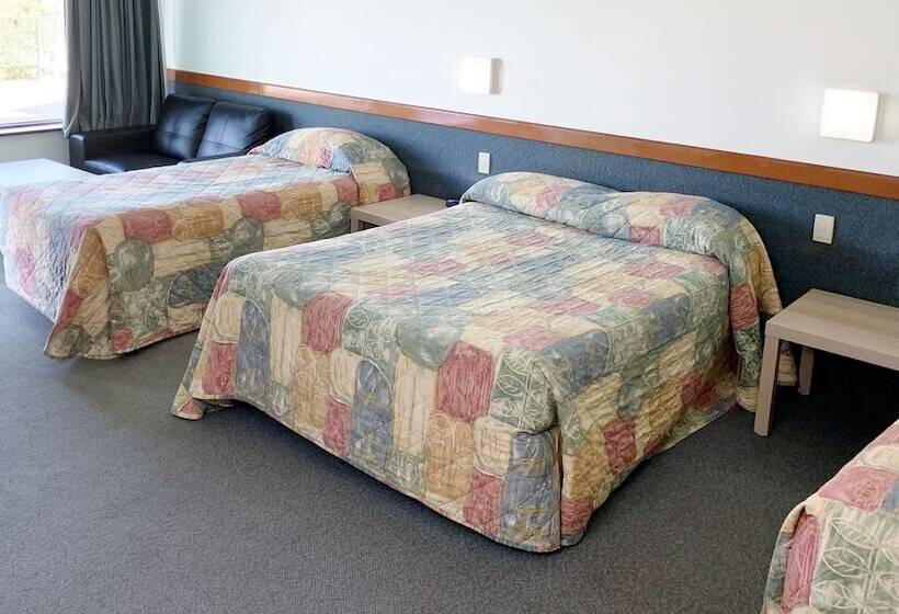 패밀리 룸, Geraldton Motor Inn