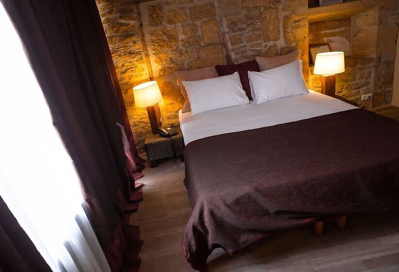 Номер Стандарт, Hôtel La Grappe D Or
