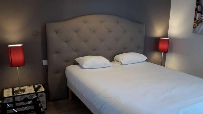 Номер Стандарт, Hôtel Dijon Sud Longvic