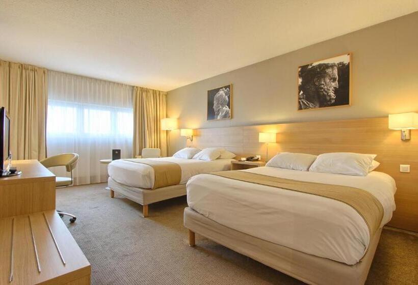 Семейный Номер, Best Western Plus Paris Orly Airport