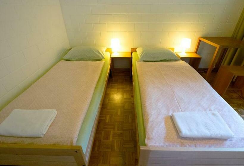 اتاق استاندارد, Luzern Youth Hostel