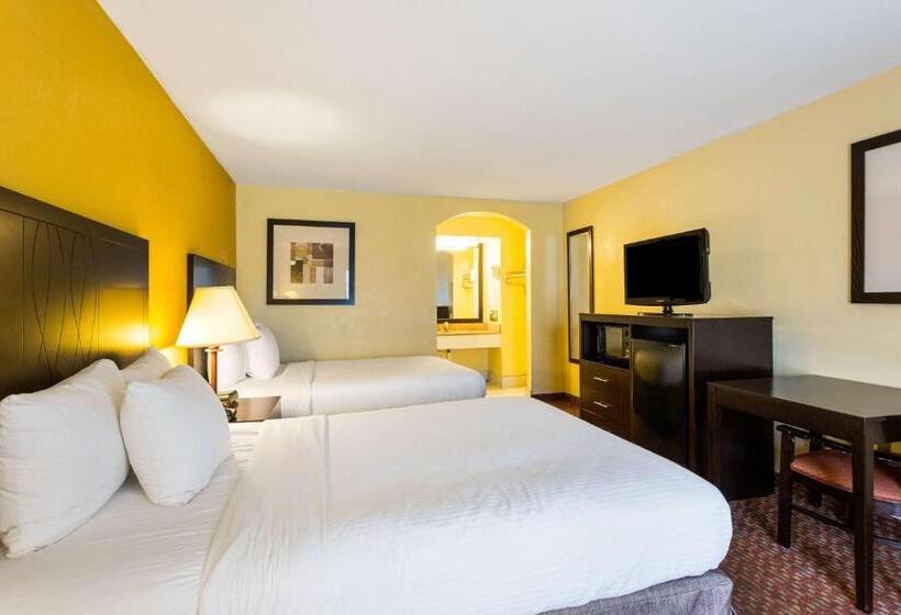 Номер Стандарт 2 Двуспальные Кровати, Quality Inn Indianola