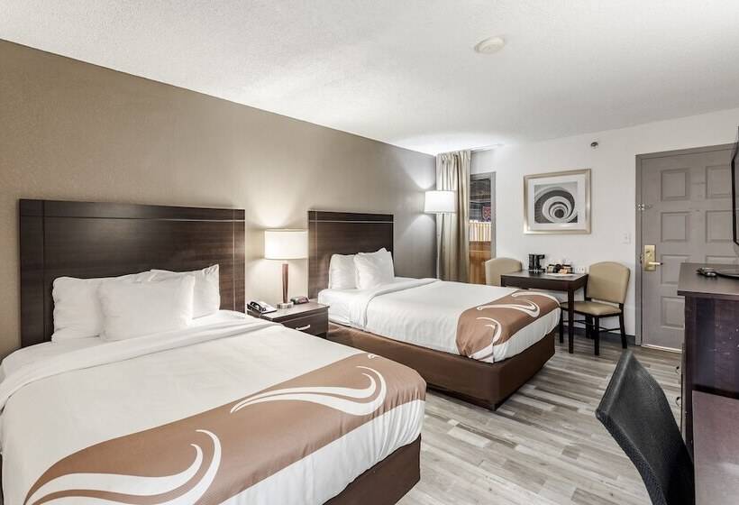 Номер Стандарт 2 Двуспальные Кровати, Quality Inn University Lansing