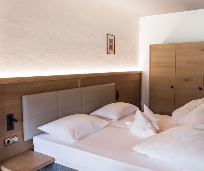 Семейный Номер, Royal Hotel Hinterhuber