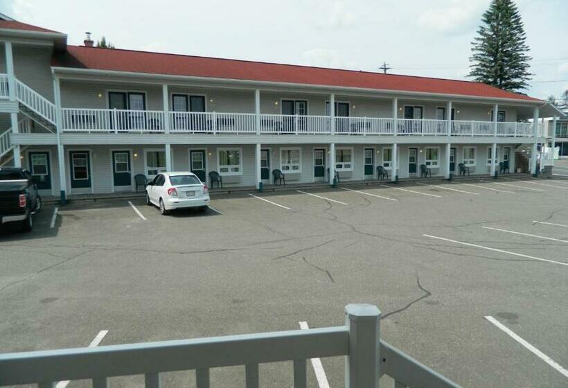Номер Стандарт 2 Двуспальные Кровати, Hilltop Motel & Restaurant