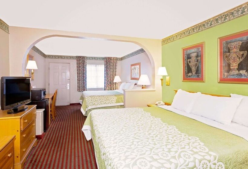 Стандартный Номер Кровать Кинг, Days Inn & Suites By Wyndham Starkville