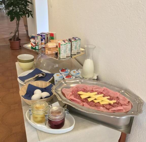 Номер Стандарт Трехместный, Albergo Ristorante Belcantone