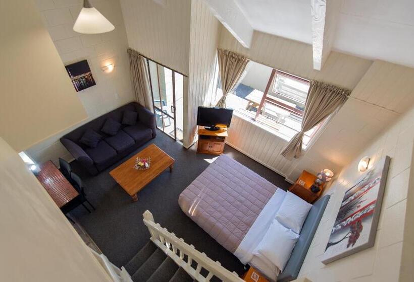 패밀리 아파트, Howick Motor Lodge