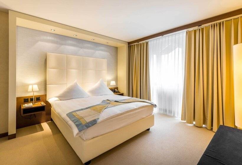 سوئیت راحتی, Säntispark