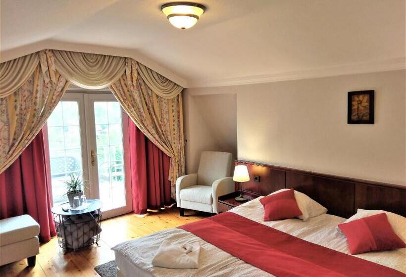Номер Стандарт с Балконом, Kikelet Villa