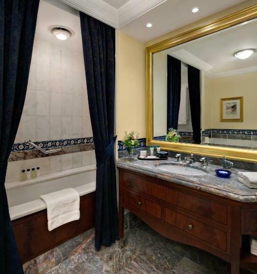 اتاق لوکس با چشم‌انداز, çırağan Palace Kempinski Istanbul