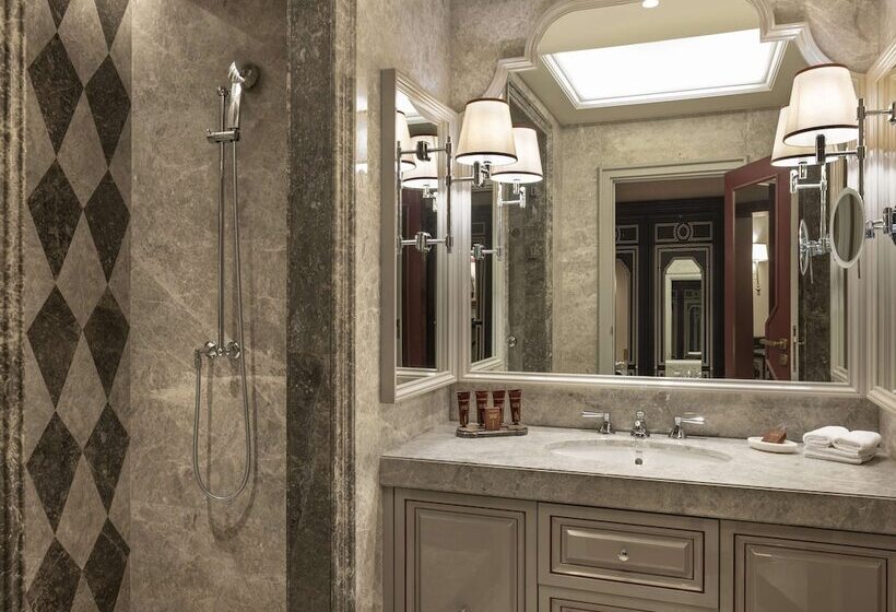 اتاق لوکس با چشم‌انداز, çırağan Palace Kempinski Istanbul