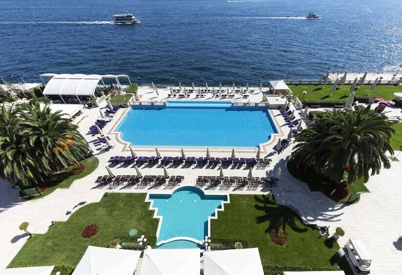 اتاق دلوکس با تخت کینگ و چشم‌انداز, çırağan Palace Kempinski Istanbul