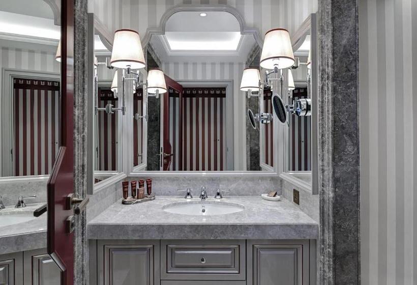 اتاق استاندارد با تخت بزرگ, çırağan Palace Kempinski Istanbul