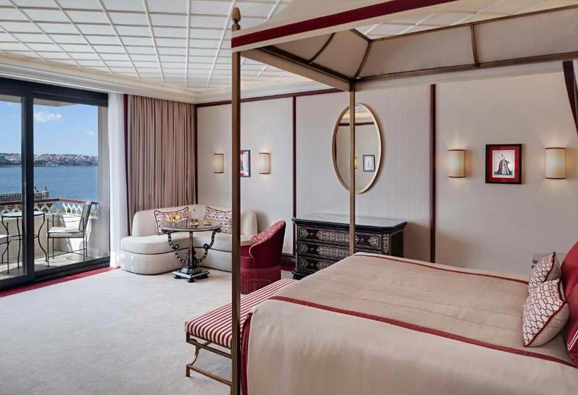 اتاق دلوکس با تخت کینگ و چشم‌انداز, çırağan Palace Kempinski Istanbul