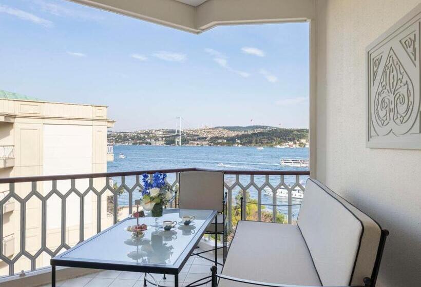 اتاق استاندارد با چشم‌انداز, çırağan Palace Kempinski Istanbul