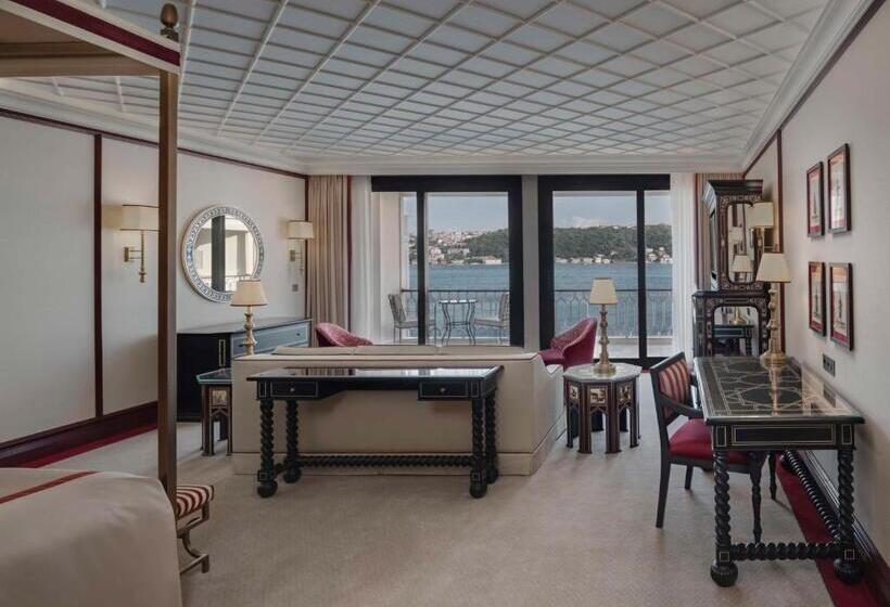 اتاق دلوکس با تخت کینگ و چشم‌انداز, çırağan Palace Kempinski Istanbul