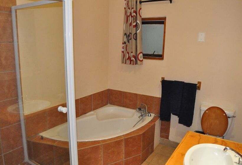 Дом 2 Спальни, Gooderson Bushlands Game Lodge