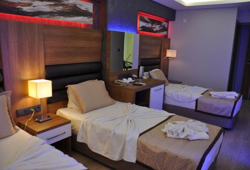 Quarto Triplo Estandar, Kabacam