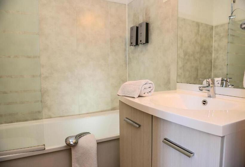 Номер Стандарт, Logis Hostellerie Du Neez