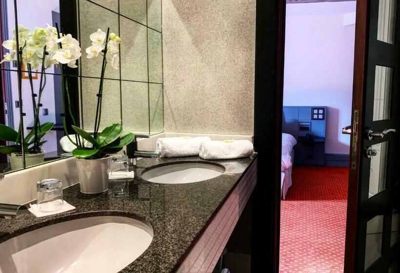 Номер Стандарт, Maison Kammerzell   Hotel & Restaurant