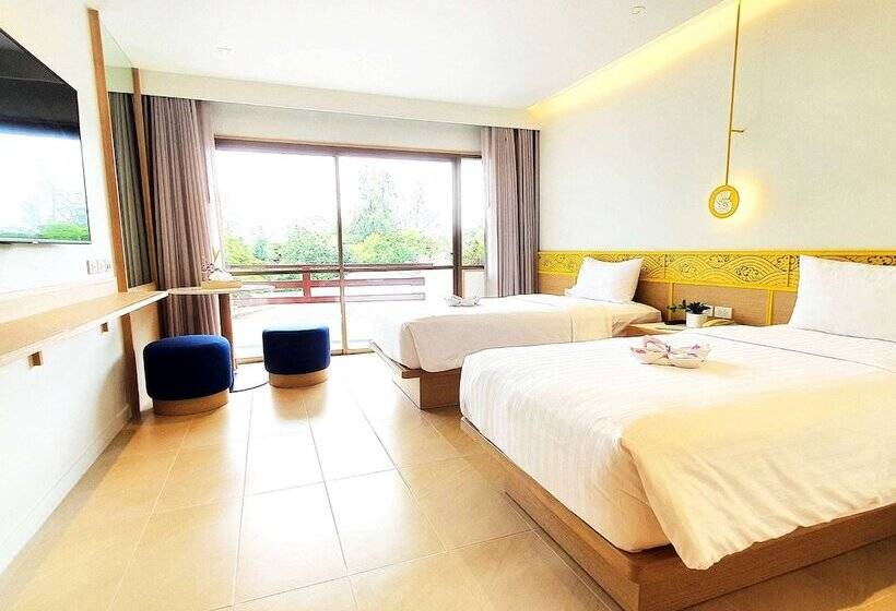 اتاق لوکس با چشم‌انداز باغ, Novotel Rayong Rim Pae Resort